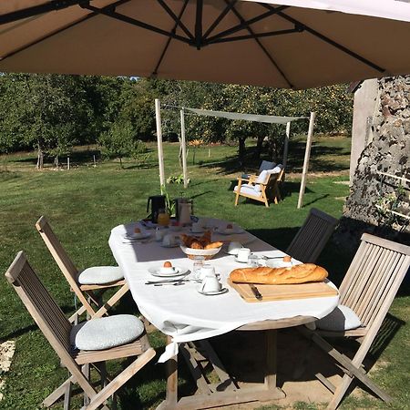Bed and Breakfast La Mirabelle Saint-Pierre-de-Fursac Екстер'єр фото