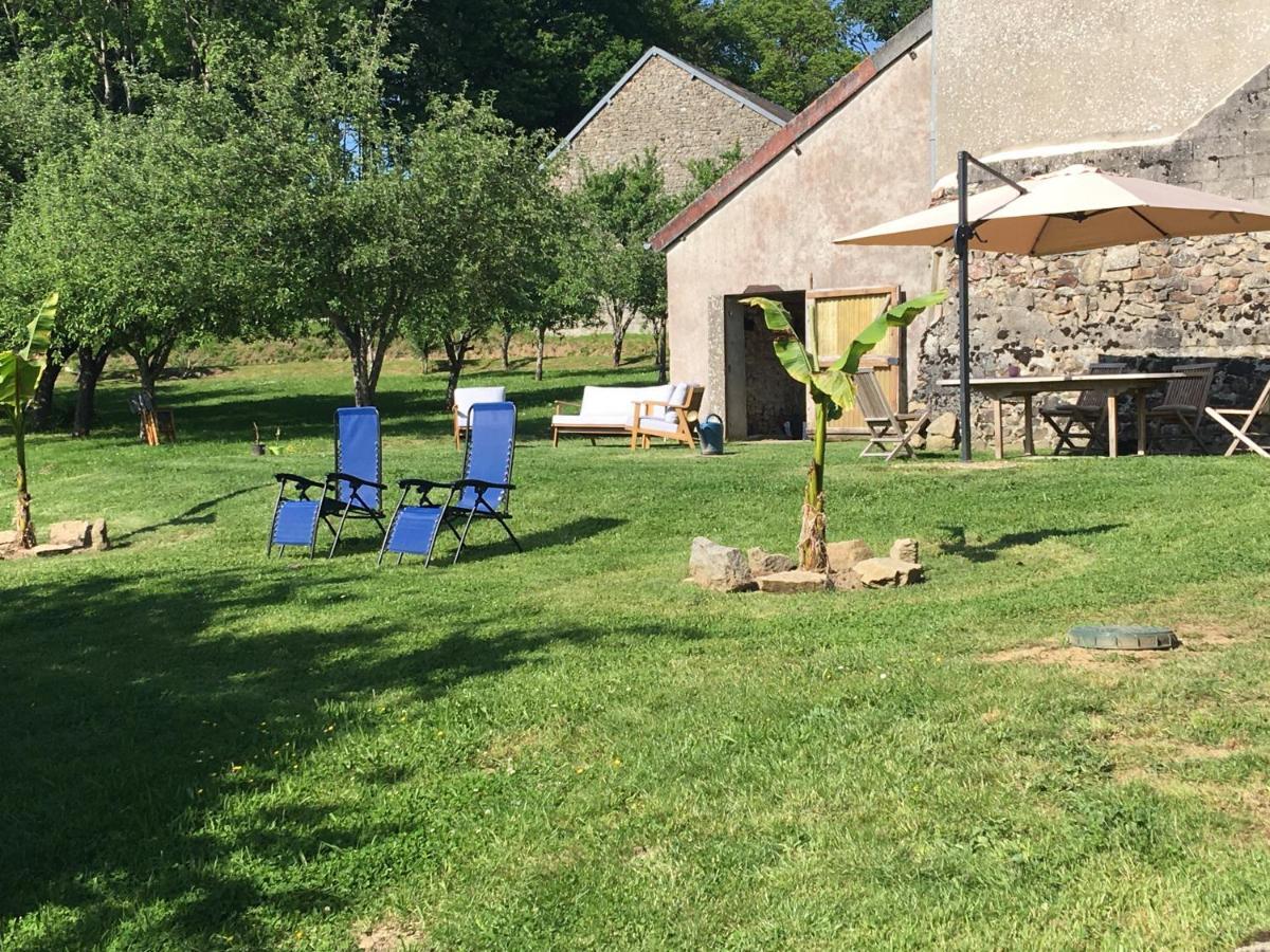 Bed and Breakfast La Mirabelle Saint-Pierre-de-Fursac Екстер'єр фото
