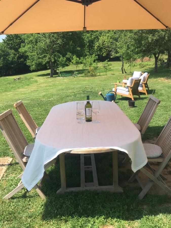 Bed and Breakfast La Mirabelle Saint-Pierre-de-Fursac Екстер'єр фото